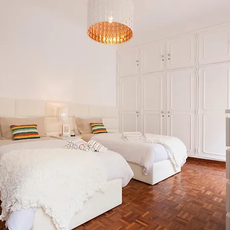 Ginjinha House - 4 - Bairro Alto - With Ac By Lisbeyond